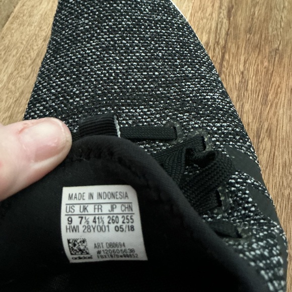 Adidas Cloudfoam Pure Cloud Black & White Sneakers Sz. 9 - Picture 5 of 6